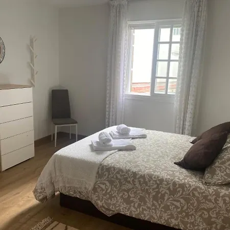 Apartment Duplex En Vigo, Zona De Bouzas, Cerca De Playas *