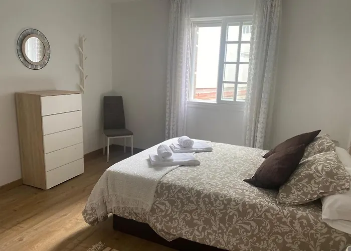 Apartment Duplex En Vigo, Zona De Bouzas, Cerca De Playas *